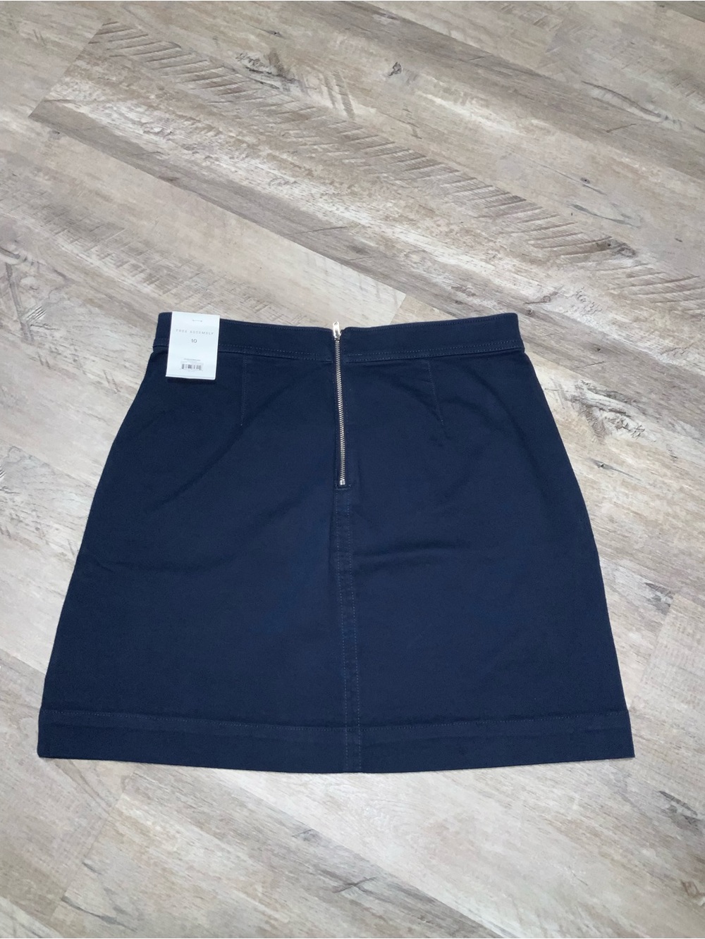 (Bin 30) Free Assembly, Dark Wash, Jean Skirt, Size 10